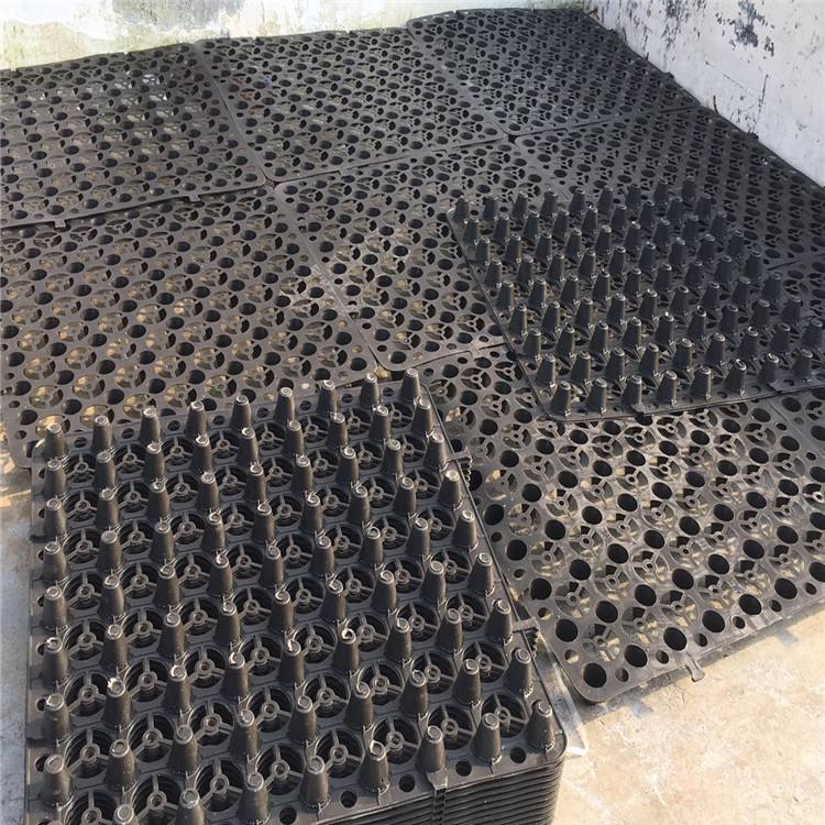 蓄排水板安装方法